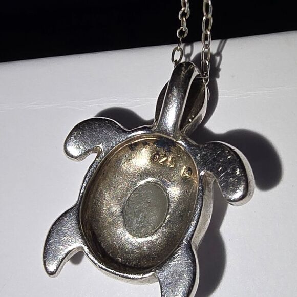 Sterling silver turtle and necklace/exrta charm - Picture 2 of 11
